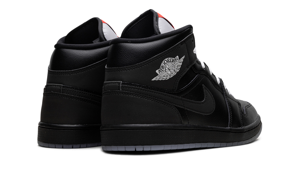 Jordan 1 Mid SE Black Metallic Reimagined HV5177 010